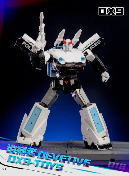 DX9 D18 Devetive Prowl white Highway Patrol Police robot with weapon