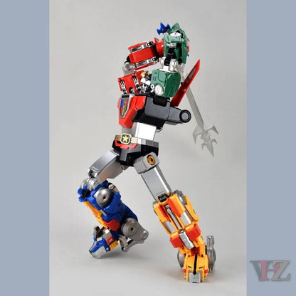 Metal Club MuscleBear 38cm Voltron action figure reissue in side pose with spear weapon - Vilo Hobby Zone