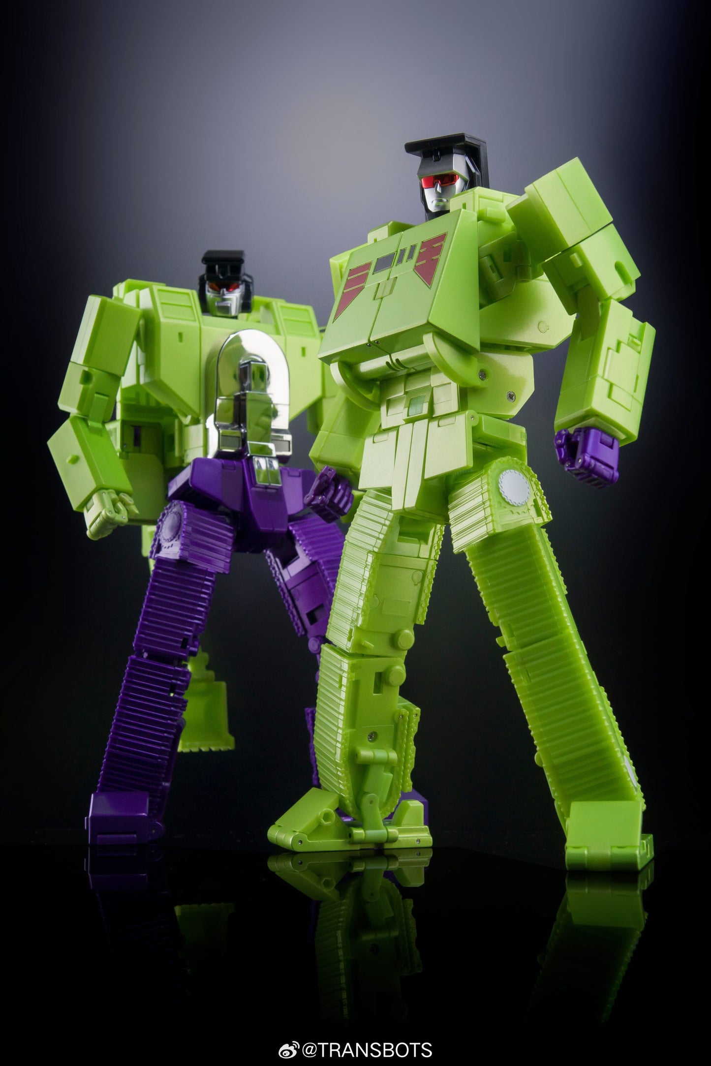 X-Transbots MX-45 Razor Bonecrusher